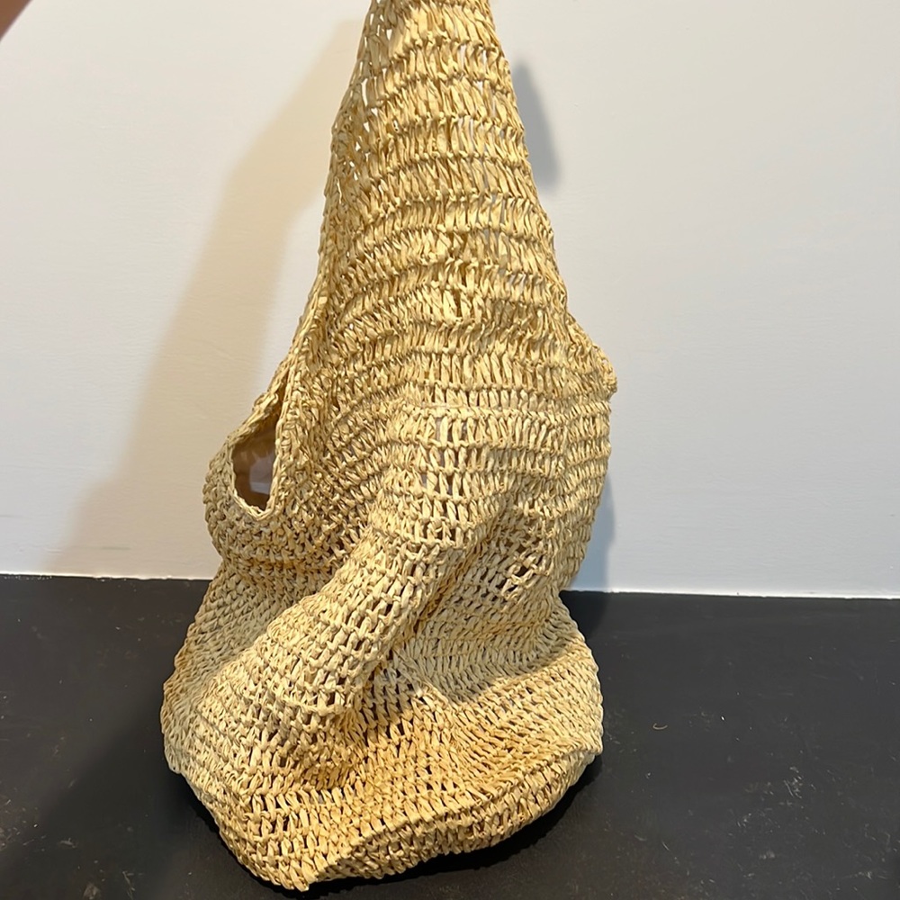 NWT - urban outfitters straw bag